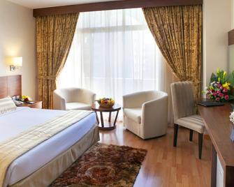 Landmark Hotel Baniyas - Dubai - Bedroom