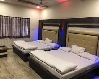 Hotel Bani Hashim - Ajmer - Slaapkamer
