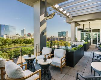 AC Hotel By Marriott Raleigh Downtown - Raleigh - Balcony