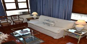 El Cerrito Hostal - Salta - Living room