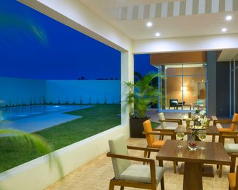 Hampton Inn & Suites by Hilton Paraiso Tabasco - Paraiso - Lobby
