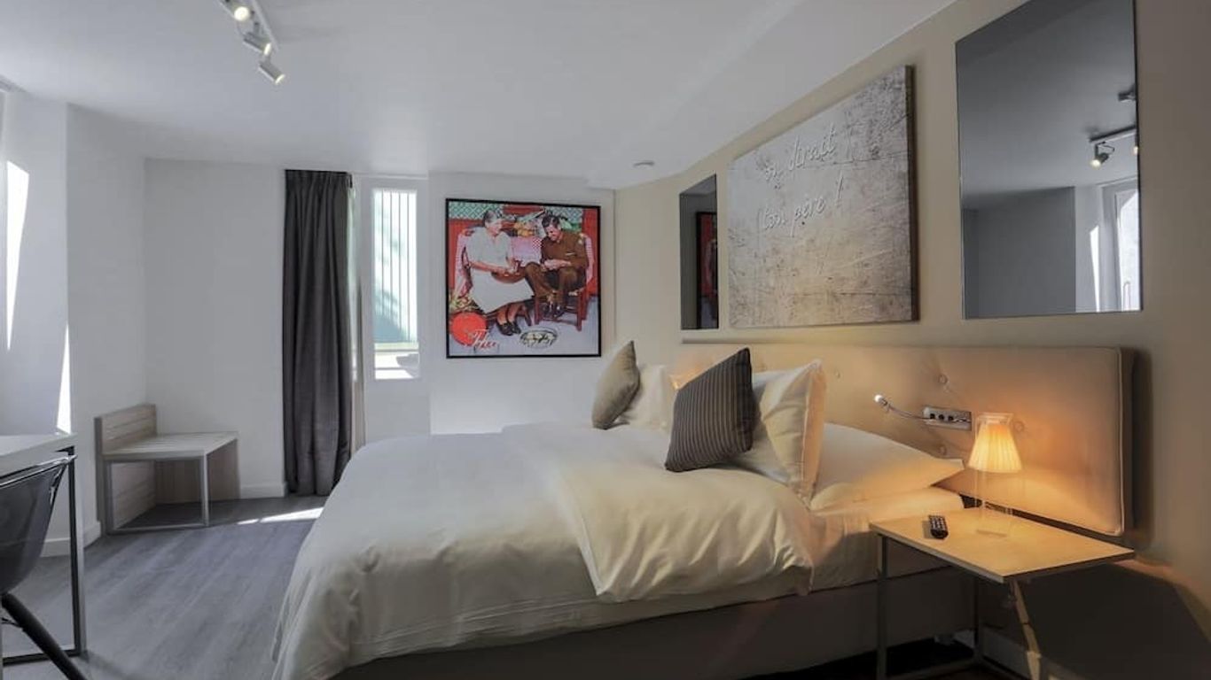 Chez Maman Hotel & Restaurant