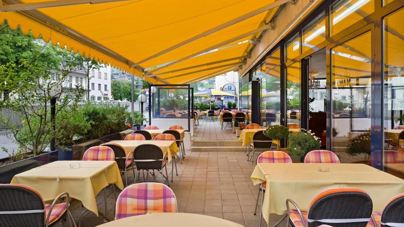 جود نايت إن