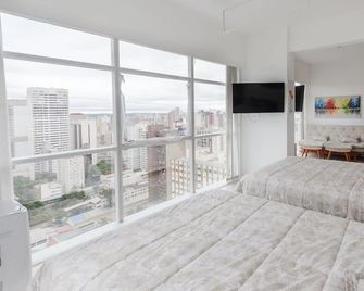 Studio cond c/ piscina 180m Hard Rock café ESR1912 - Curitiba - Living room