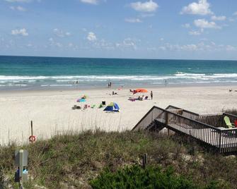 R & R's Eden - Cozy Home By The Beach On Topsail For Rest And Relaxation!!!!!\n - Topsail Beach - Playa