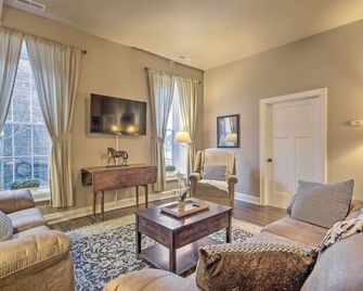Quaint Apartment in Historic Georgetown! - Georgetown - Olohuone