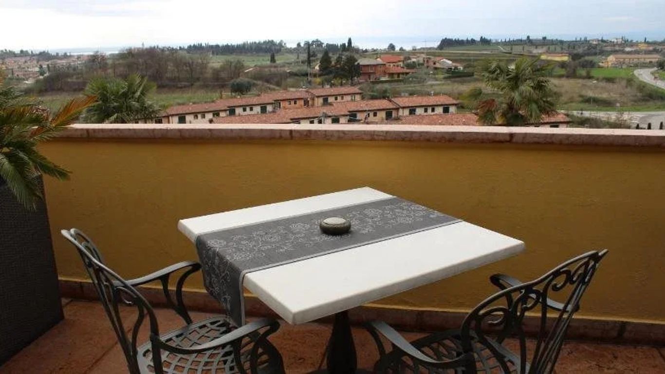 هوتل لا دولسي فيتا