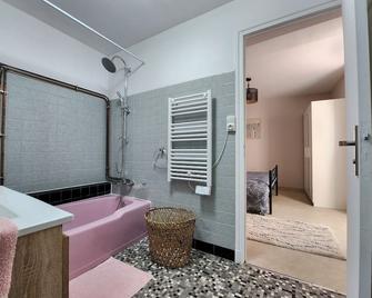 Le p'tit gîte d'Edmé - Montbard - Living room