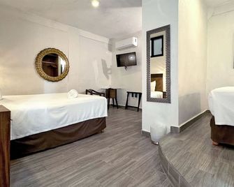 Siesta Fiesta Hotel - Playa del Carmen - Bedroom