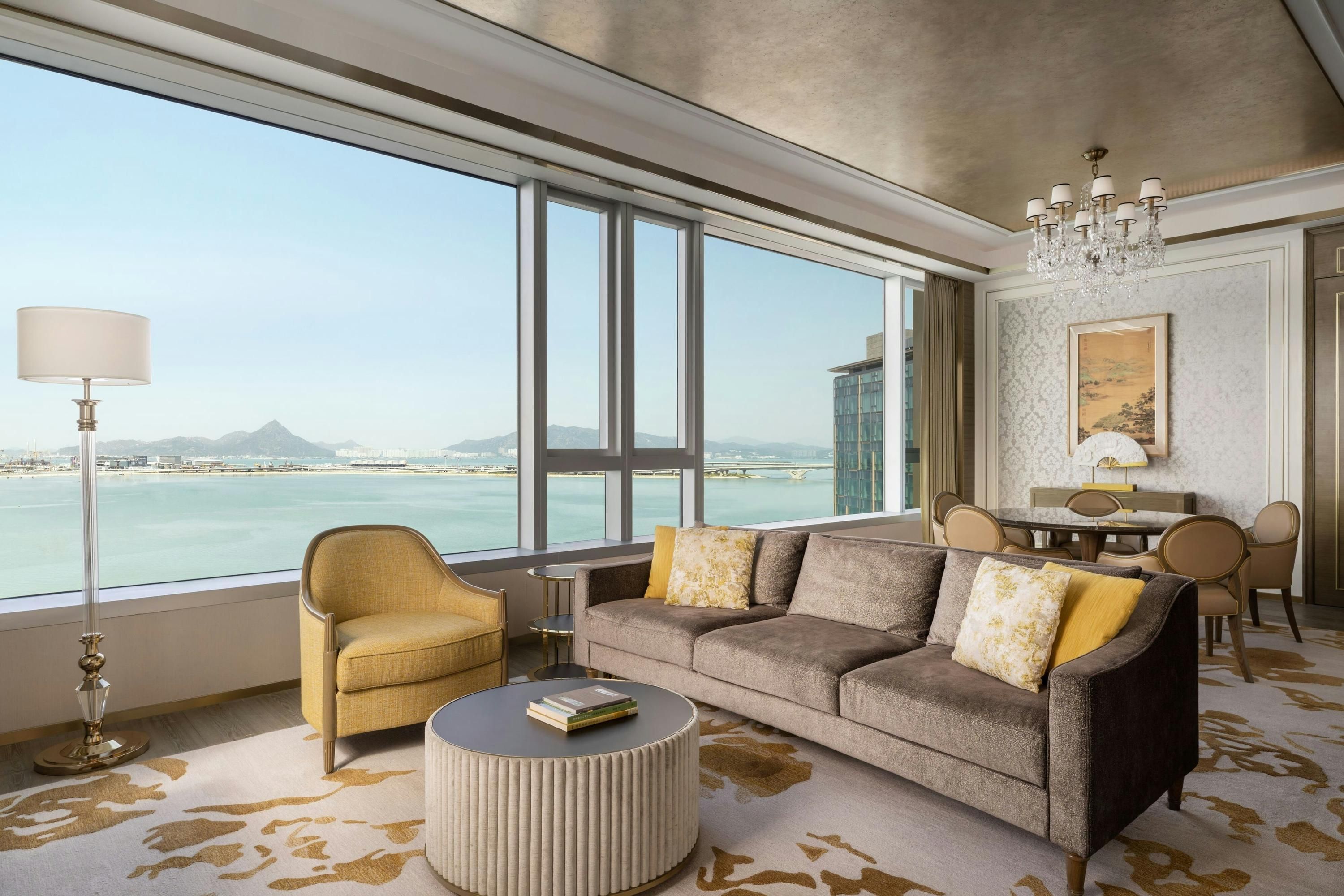 Sheraton Hong Kong Tung Chung Hotel