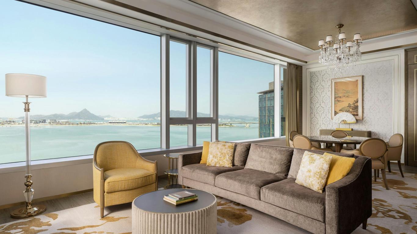 Sheraton Hong Kong Tung Chung Hotel