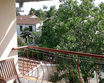 Apartmant Otavio 4+1 - Vrsar - Balkon