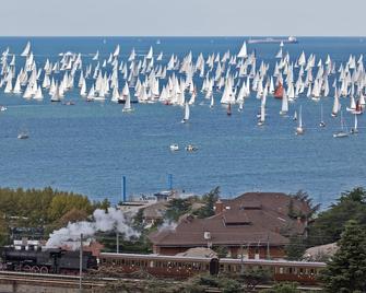 Greif Hotel & Spa - Trieste - Front desk