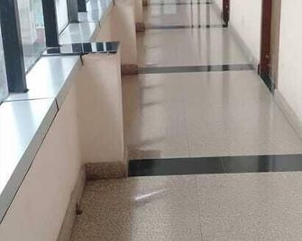I-Roomz Hoysala Residency - Bellary - Hallway