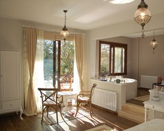 Beyaz Ev Agva - Adult only +15 - Şile
