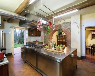 Villa With Swimming Pool in Marciano - Marciano della Chiana - Kitchen