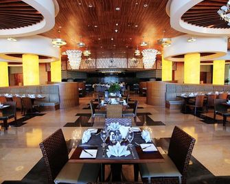 Crowne Plaza Danang by IHG - Da Nang - Restaurant