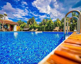 Portofino Urla Boutique Hotel - Urla - Pool