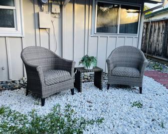 Cozy Entire 3br Home/Free Parking/Fast Wifi/Family - Cupertino - Patio