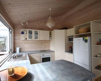 Pauanui: 200m to the beach, put Your Feet Up, Relax at the beach and Escape! - Pauanui Beach - Kitchen