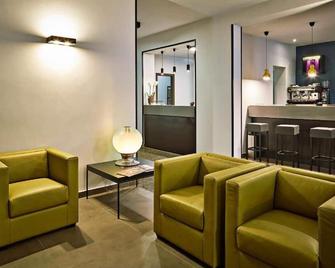 Smart Hotel - Carpi - Sala de estar