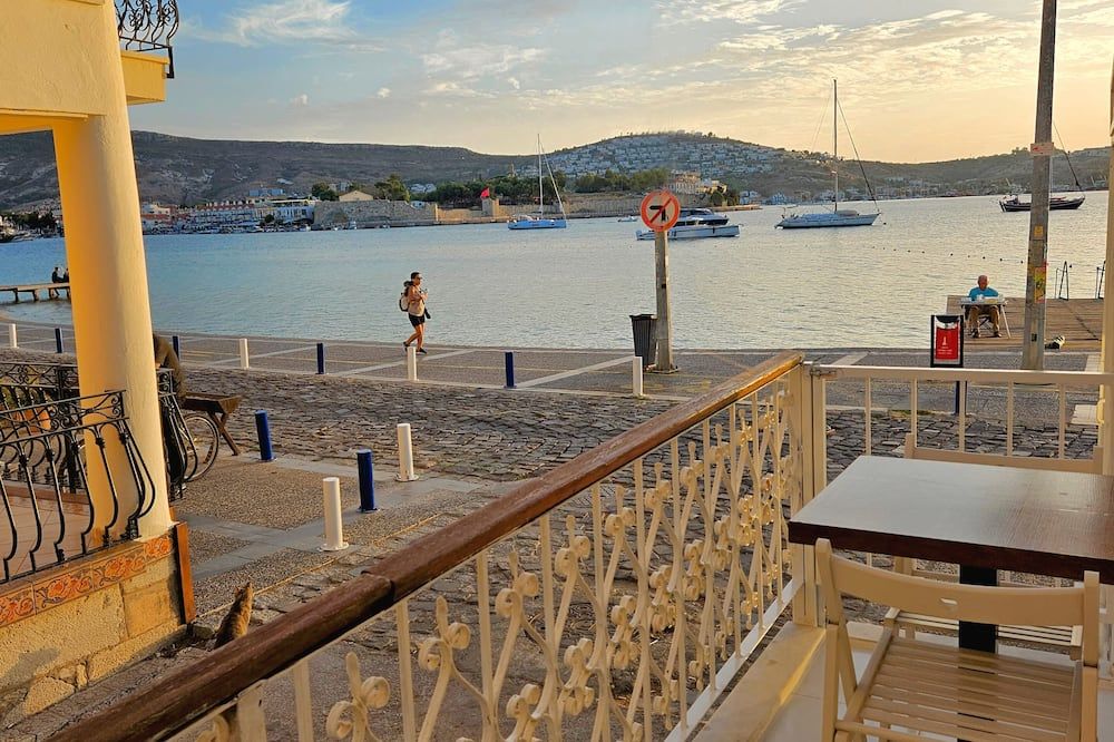 Midilli Konak - Foca - Balkon