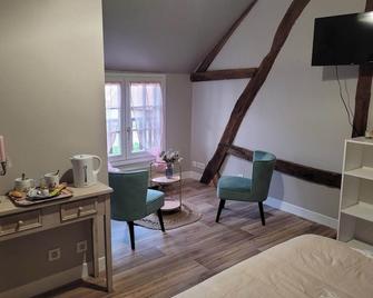La Bohème: Chambre D'hôtes Dans un Endroit Calme et Reposant - Blicourt