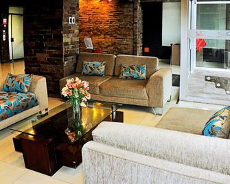 Polo Cusco Suites - Cusco - Living room