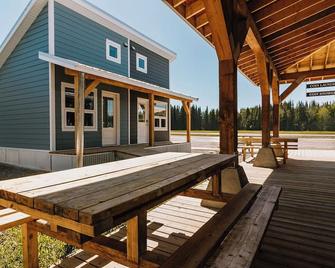 Adventure Knap Shack - Nordegg - Patio