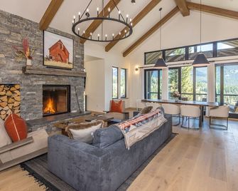 Breathtaking Big Sky Luxury Retreat - Big Sky - Salon