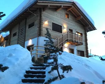 Luxury apartment for 8 people | Steam Room | Ski in - Ski out - Livigno - Building