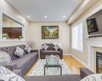Avid vacation palace in Castlemore , Brampton - Brampton - Wohnzimmer