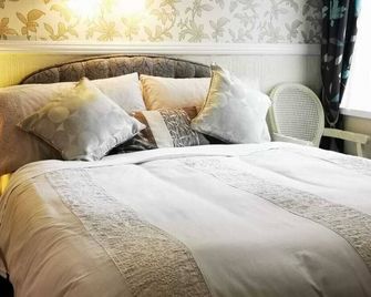 Dunromin Hotel - Blackpool - Bedroom