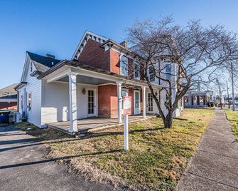 Enjoy Beautiful Historic Franklin Here! - Franklin - Gebouw
