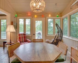 Lakefront Cadiz Home w/ Hot Tub! - Cadiz - Їдальня