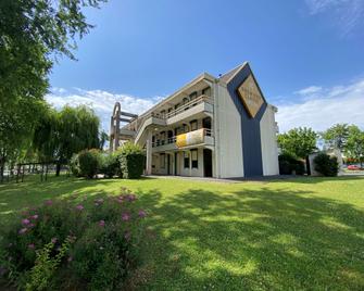 Premiere Classe Brive La Gaillarde Ouest - בריב לה גייארד - בניין