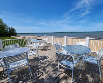 North Shore Inn Tc 203 - Traverse City - Balkon