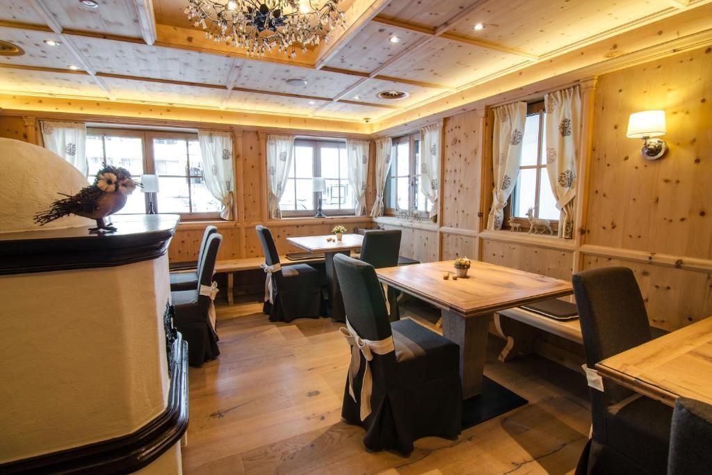 Hotel Victoria - adults only - גרלוס - מסעדה