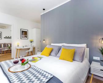 Rijeka Apartments Terra I & II - Rijeka - Schlafzimmer