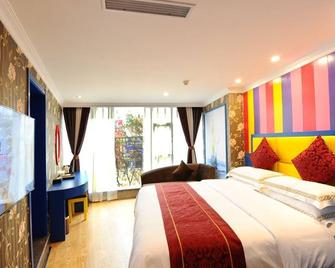 Greentree Inn Guangyuan Lizhou West Road Business Hotel - Guangyuan - Bedroom