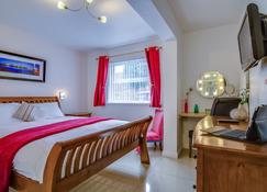 2 bedroom apartment in city centre with free parking and free WIFI - Belfast - Bedroom