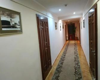 Morozko - Slavske - Pasillo