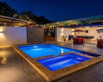 Villa Stephanie Your Perfect Getaway With Free Pool Table - Concepción de La Vega - Pool