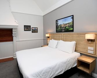 Fox & Goose, Barrow Gurney by Marston's Inns - בריסטול - חדר שינה