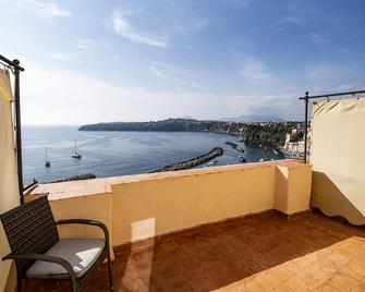 La Casa sul Mare - Procida - Balcón