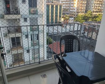 Anfitrioca Vila Isabel, apartment, airy, modern, renovated. Next shopping mall - Rio de Janeiro - Balcone