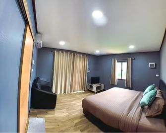 Kor Kai Camping Khao Kho Resort - Khao Kho - Schlafzimmer