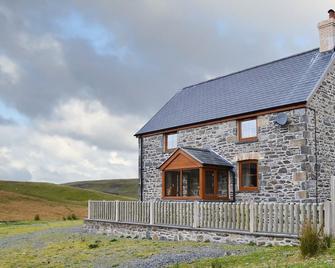 3 bedroom accommodation in Talybont, near Aberystwyth - Talybont - Edificio