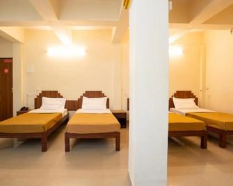 The Sincro Hotel - Margao - Habitación