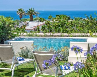 Exclusive Villa On The Sea - Ischia - Basen